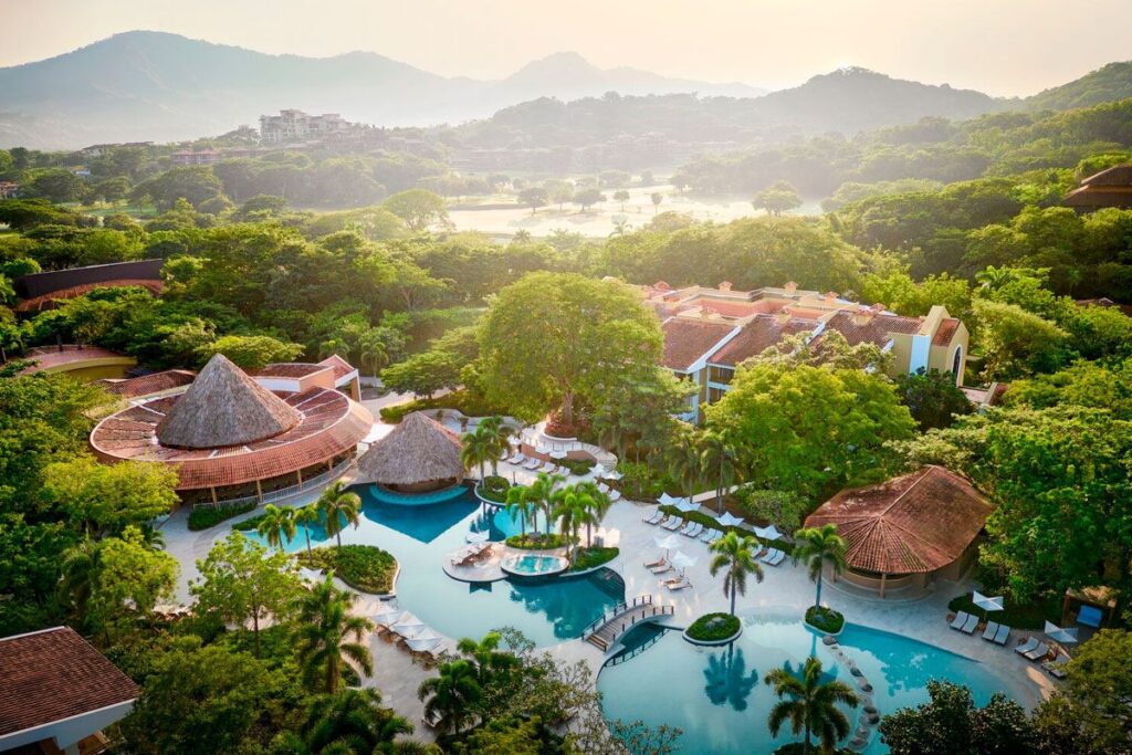 what should be packed for a costa rica family vacations?