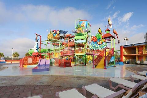 what types of activities do family friendly vacation resorts offer?