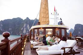 what is the ideal season for vietnam luxury tours?