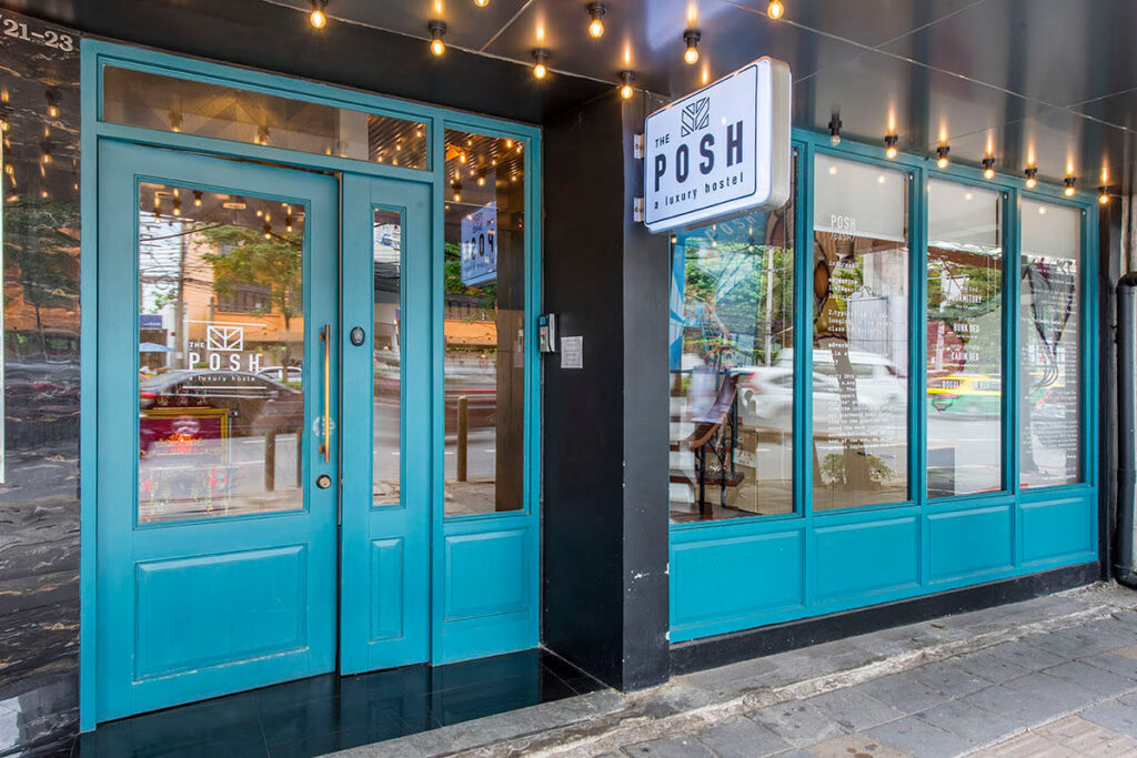 are budget hotels in bangkok suitable for families?