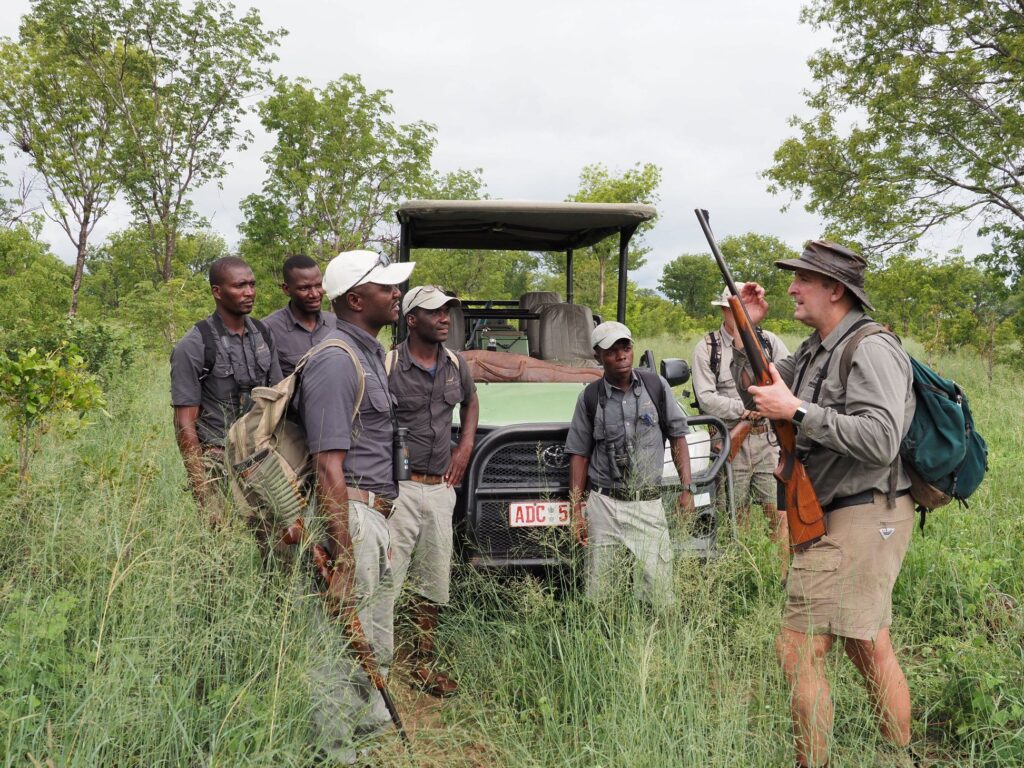what is the role of technology in safari tour guide?