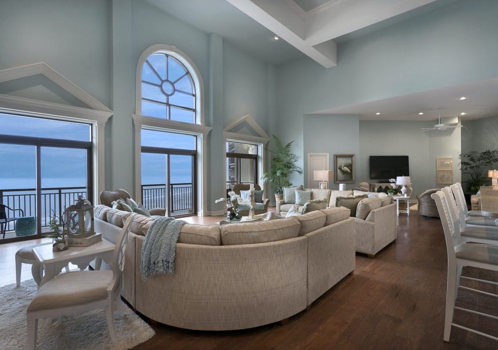 how north beach resort and villas facilitates?