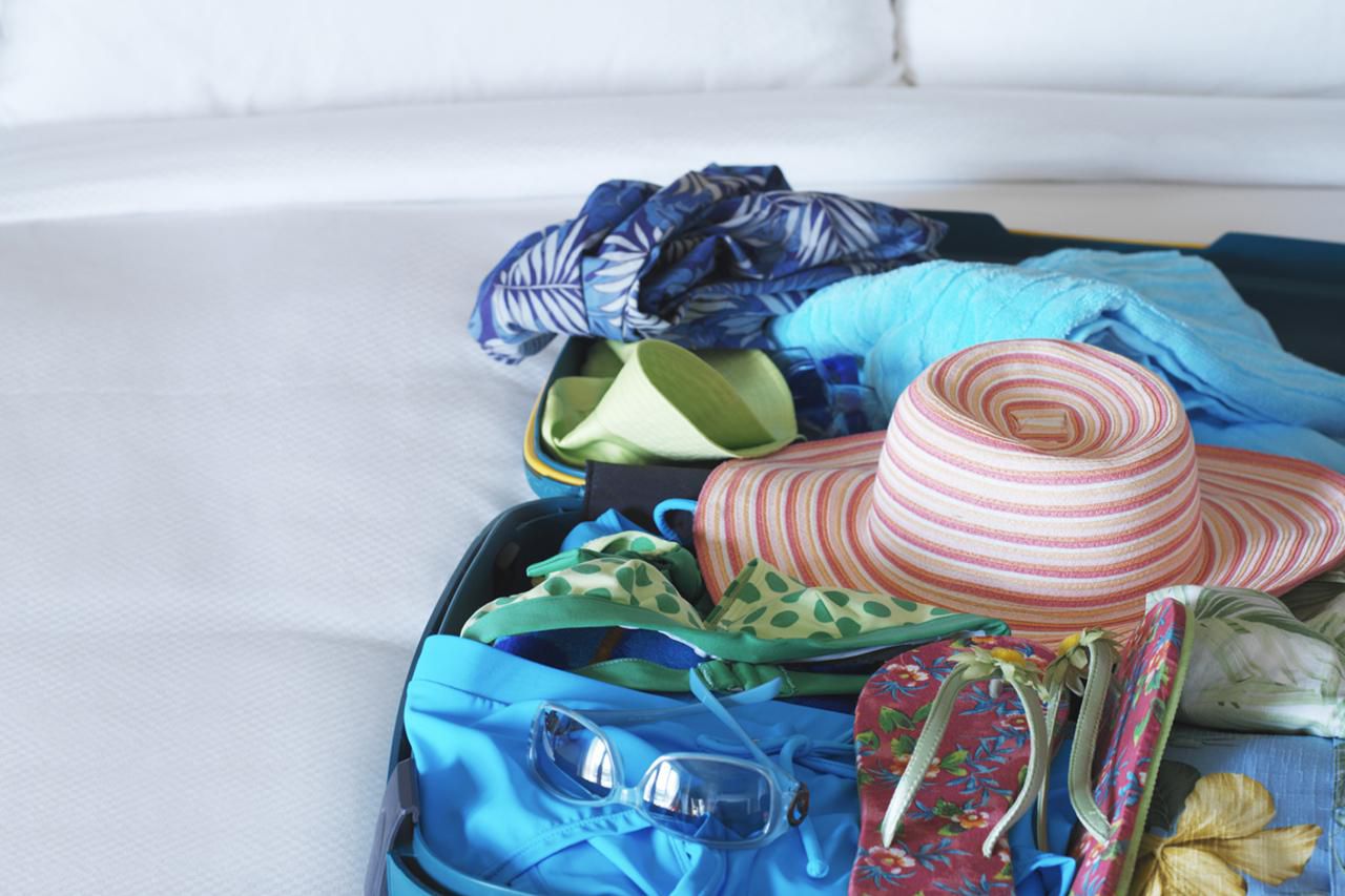 dicuss briefly the cruise packing list?