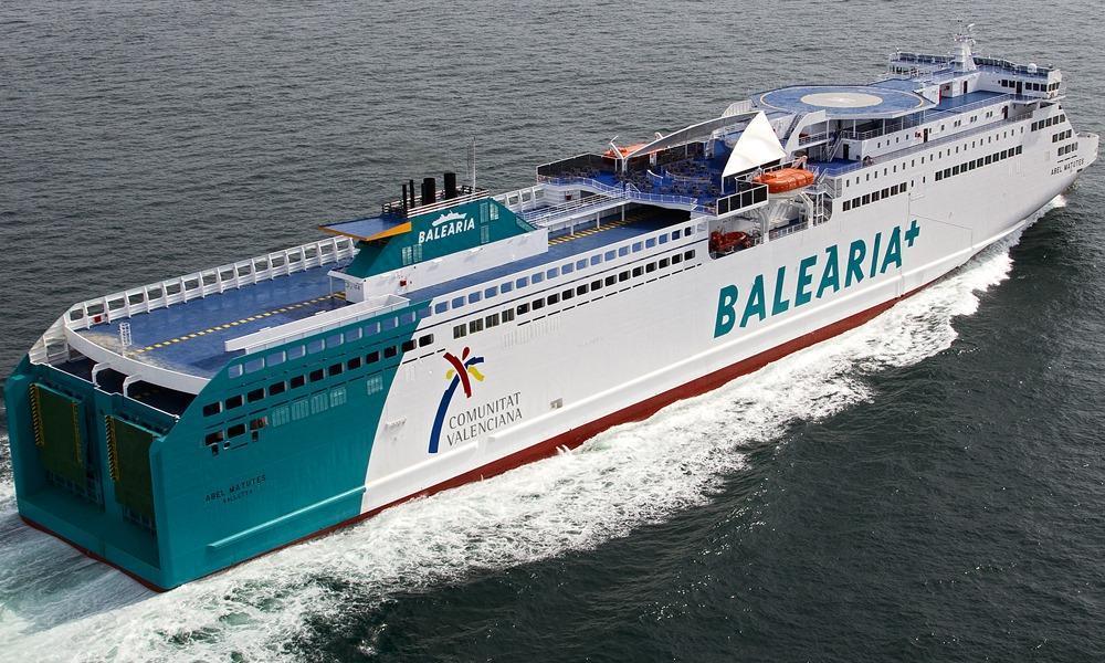 what amenities are available inside balearia ferry?