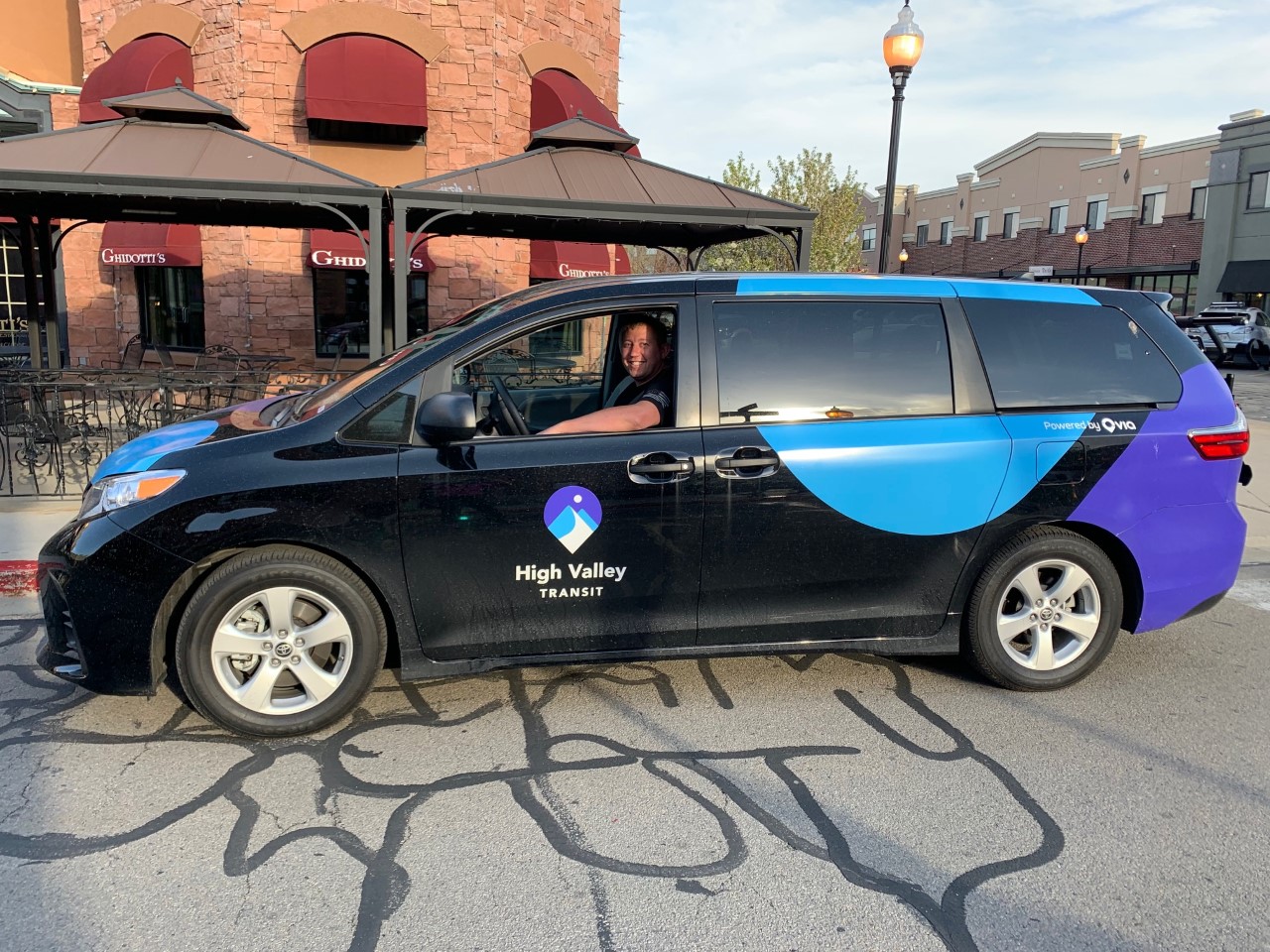 describe the routes and schedules of high valley transit?