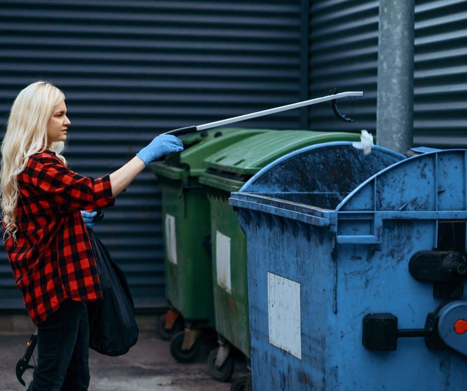 is dumpster diving illegal at night?