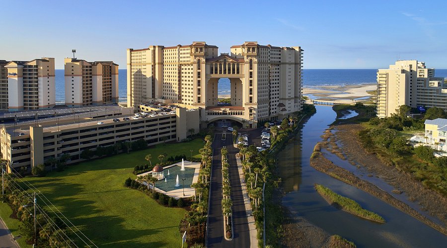 what are north beach resort and villas known for?