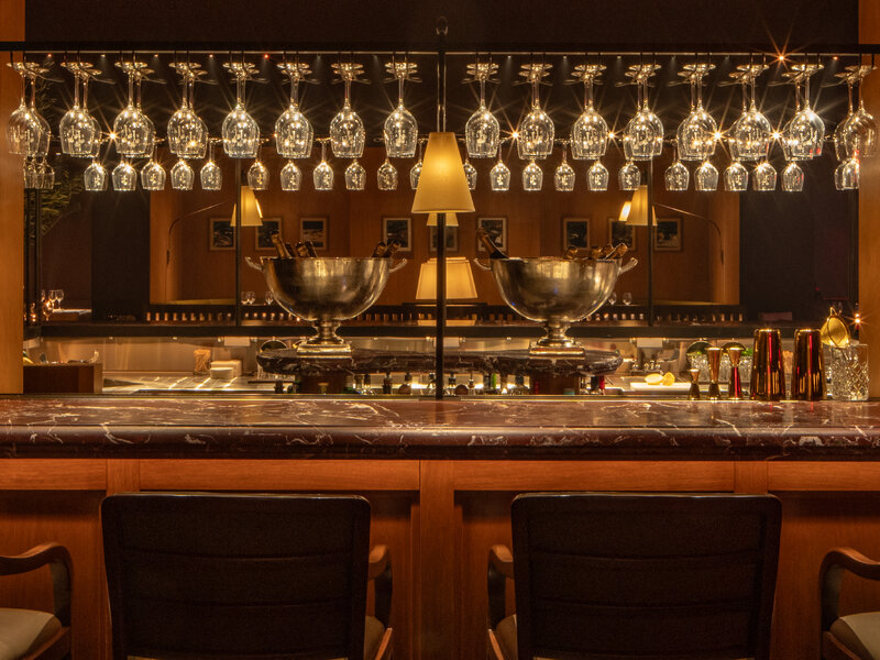 what are options for dining at san vicente bungalows?